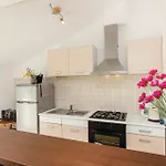 Holiday home Four-bedroom In Miljevci