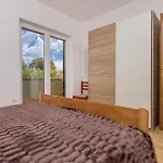 Holiday home Four-bedroom In Miljevci