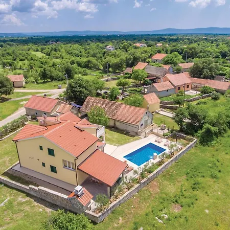 Amazing In Miljevci With Kitchen Bristane