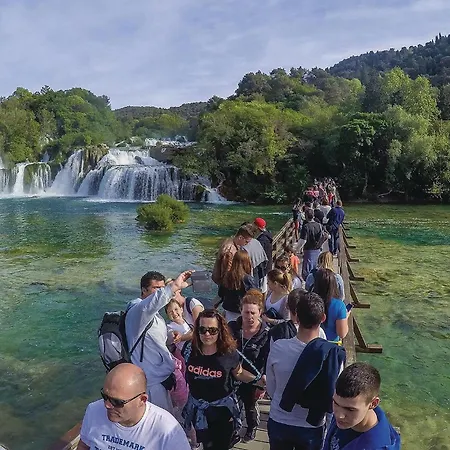 Four-bedroom In Miljevci