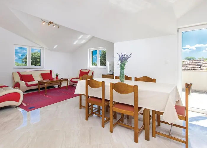 Four-bedroom In Miljevci Holiday home