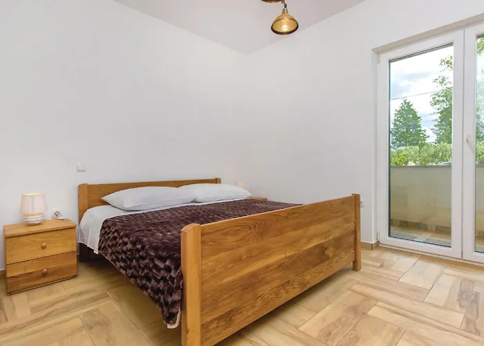 Four-bedroom In Miljevci