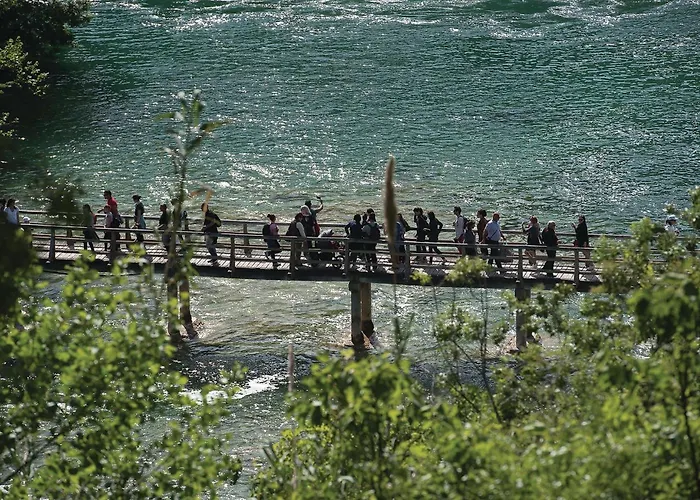 Four-bedroom In Miljevci Semesterbostad *